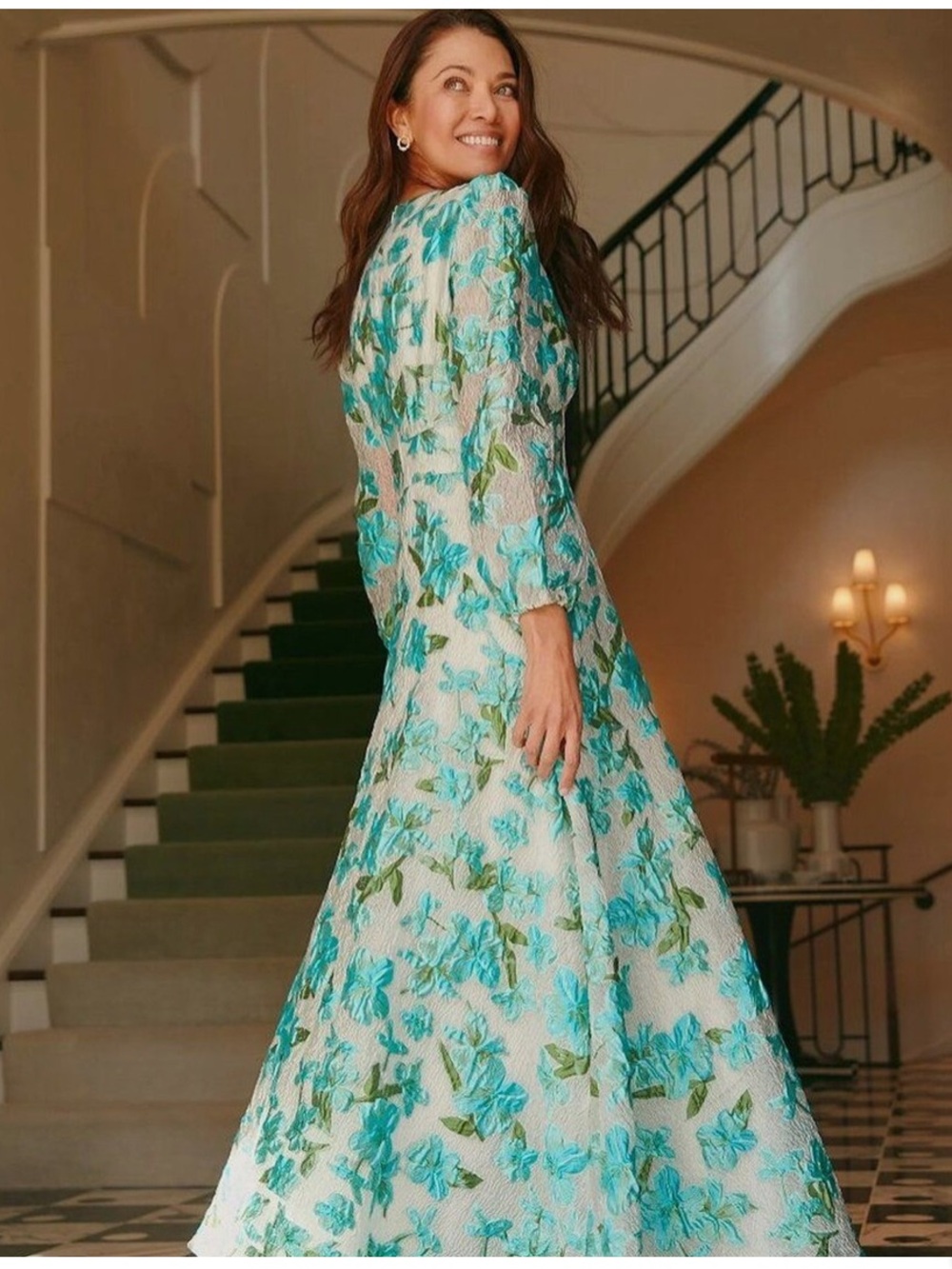NWT ABBEY GLASS BROOKE GOWN IN TROPICAL ORGANZA